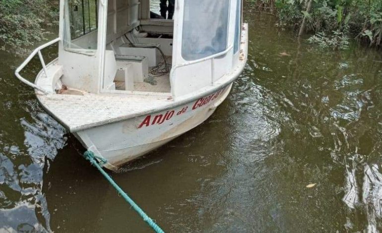  Ambulancha que havia sido roubada na Vila de Torres é localizada