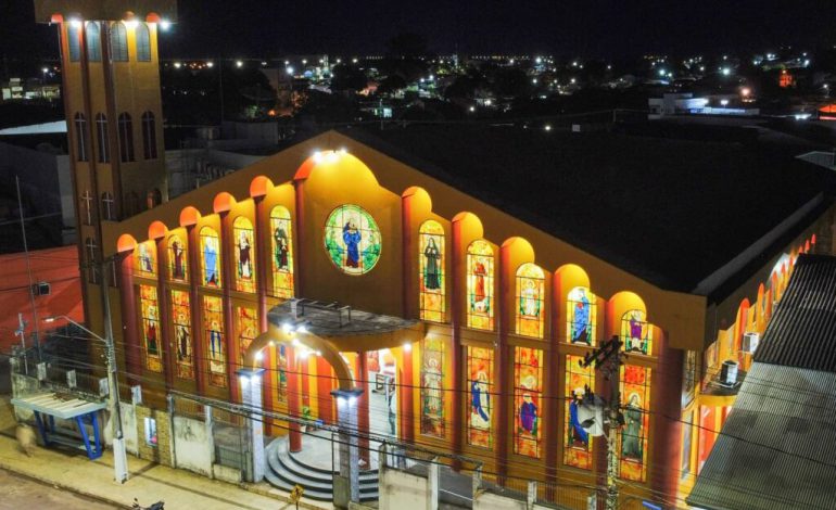  Igreja Matriz de São José, a sede da Igreja Católica em Tucuruí
