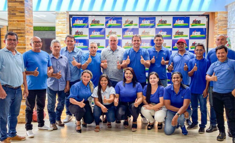  BREU BRANCO | Prefeito Flávio Mezzomo apresenta equipe de pré-candidatos à vereadores pelo MDB