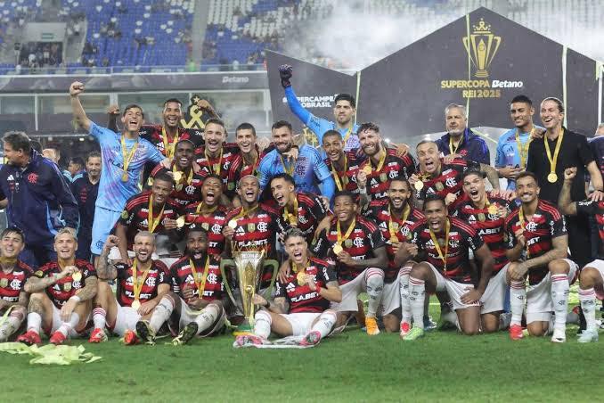  FUTEBOL | FLAMENGO DOMINA O BOTAFOGO E CONQUISTA A SUPERCOPA REI!